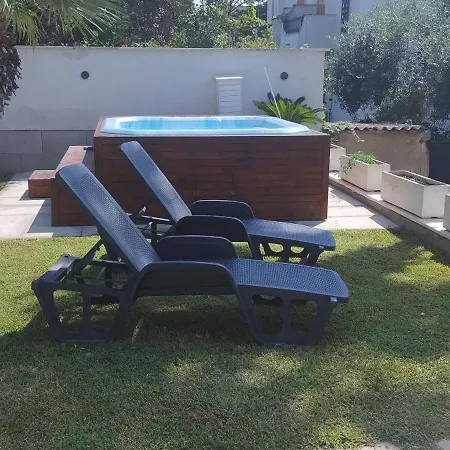 Homestay Turistico Lido Delle Sirene *
